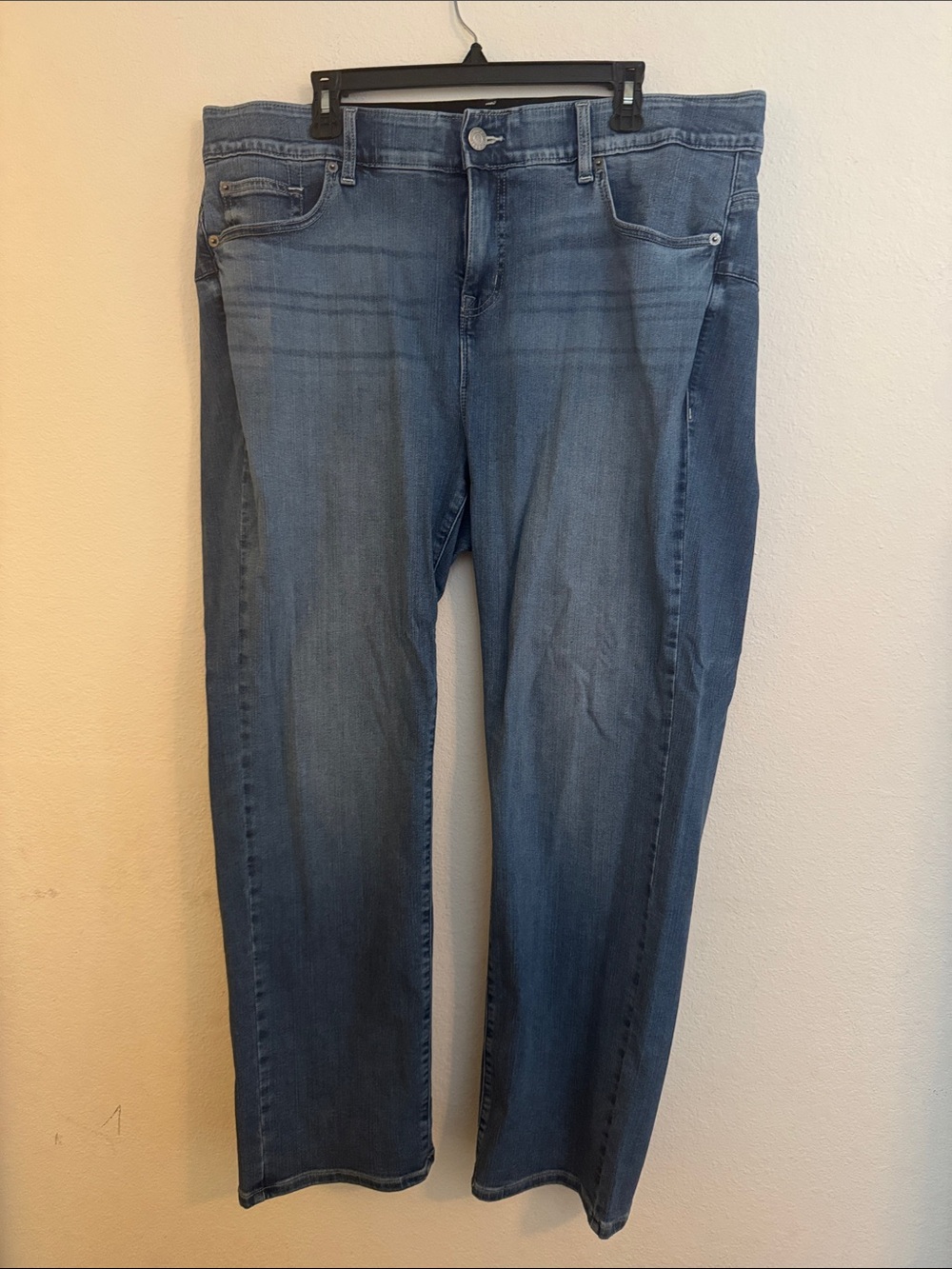 torrid Light Blue Bombshell Straight Premium Stretch Jeans 20